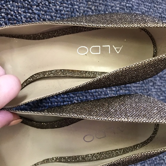 ALDO Gold glitter peep toe heels - Picture 3 of 4